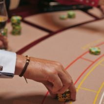 Benefits of playing baccarat online